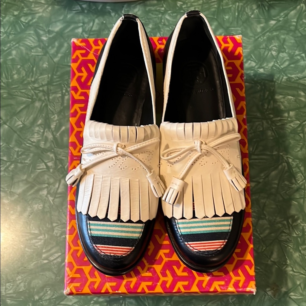 Tory Burch Cream and Black Women's Loafers
